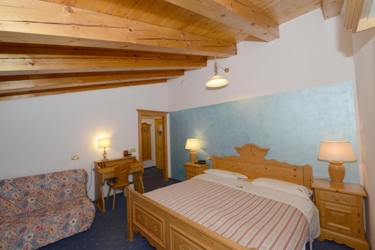 Hotel Sole Passo del Tonale Eksteriør billede